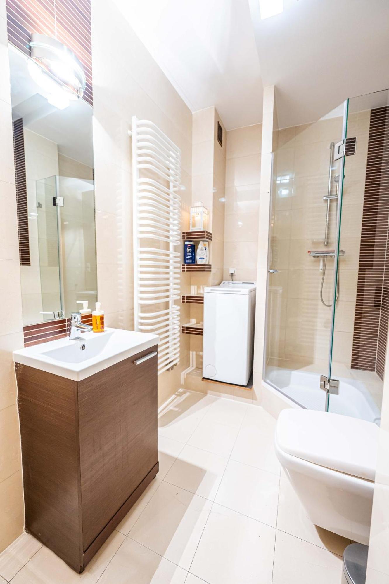 And Specious Two Bedrooms In The Old Town Apartment