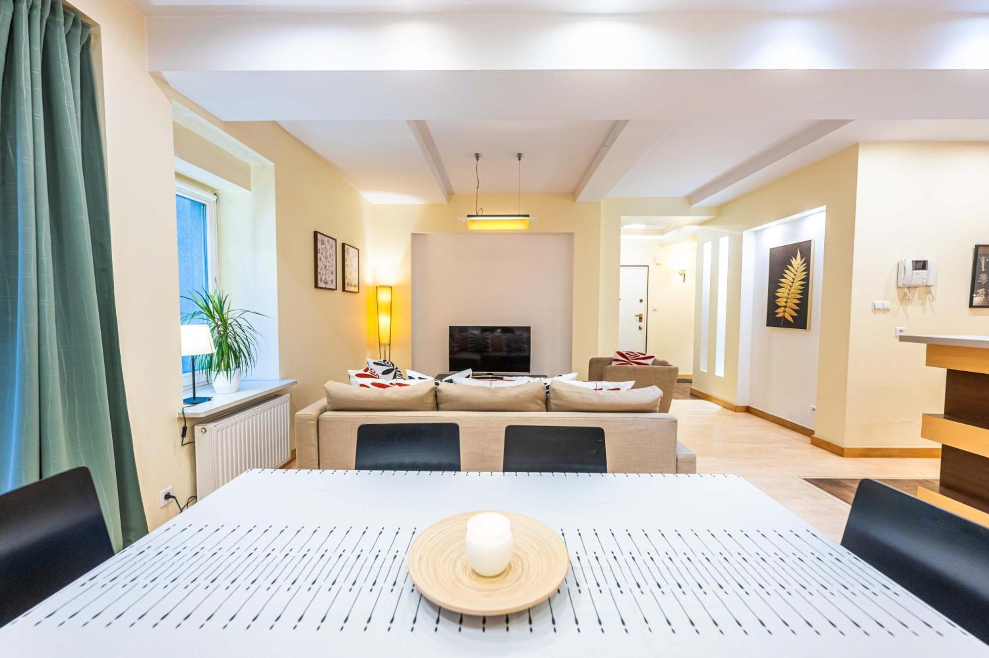 Apartment And Specious Two Bedrooms In The Old Town Krakau